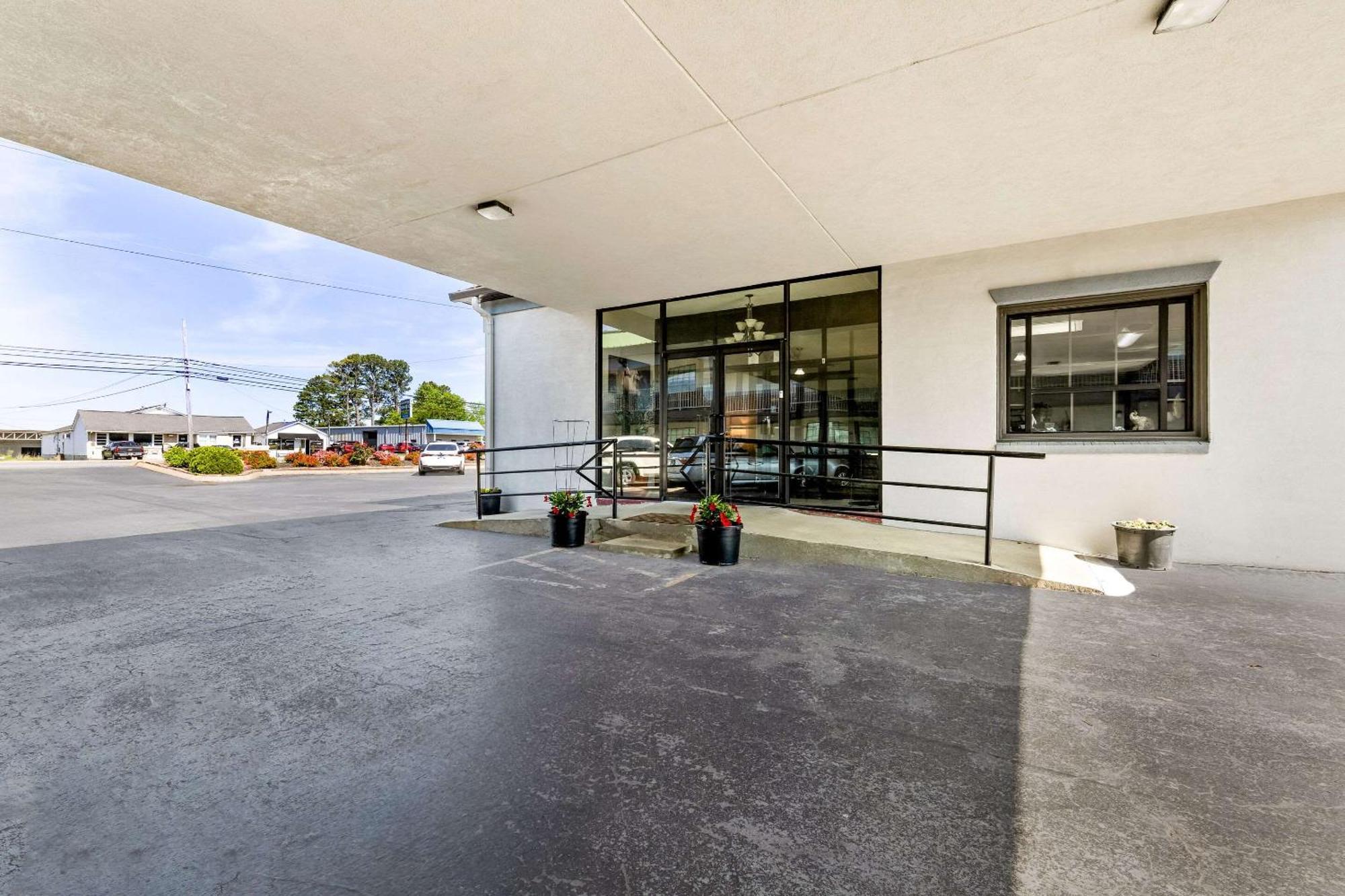 Quality Inn Lawrenceburg Екстер'єр фото
