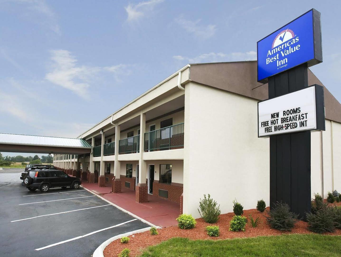 Quality Inn Lawrenceburg Екстер'єр фото