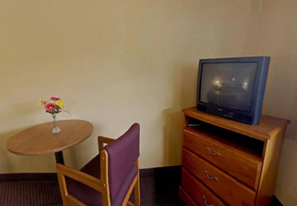 Quality Inn Lawrenceburg Екстер'єр фото